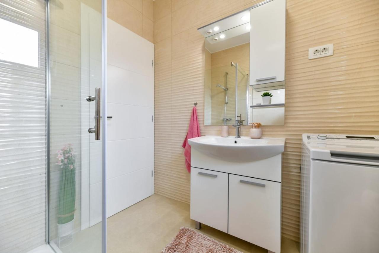 Family Apartment Amare Zadar Dış mekan fotoğraf